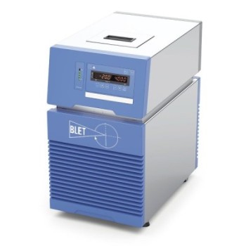 RECIRCULATING CHILLER VOLUME 5-7 L TEMPERATURE RANGE -30°C/+80°C TEMPERATURE STABILITY DIN 12876 ±0,2K DISPLAY LED BLETRef : TST